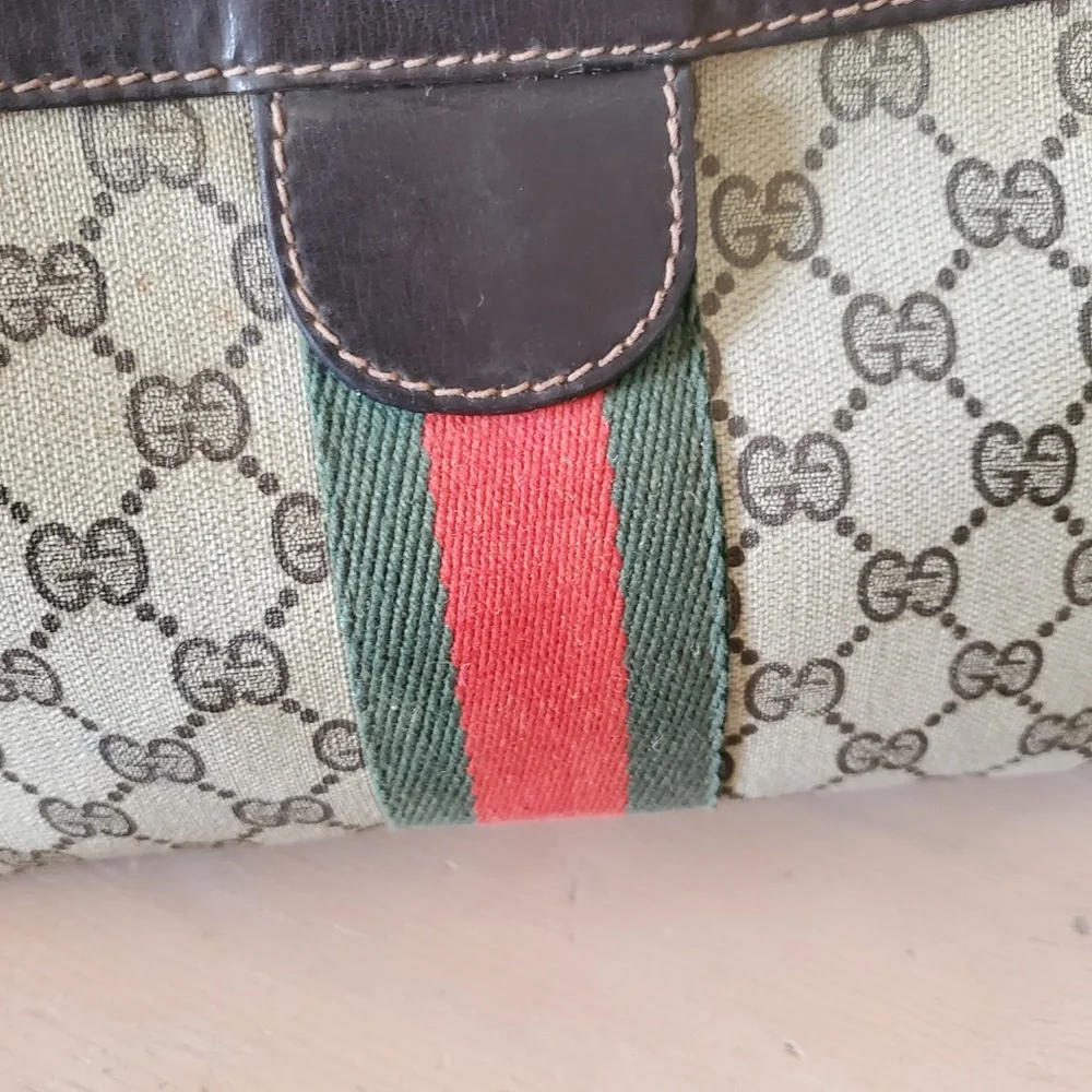 Vintage Gucci Parfums Monogram Cosmetic Bag 1970's - Picture 2 of 11